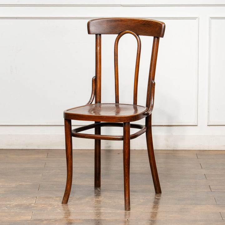 ユーバックの背もたれが優しく支える ビーチ ベントウッドチェア /25G-4