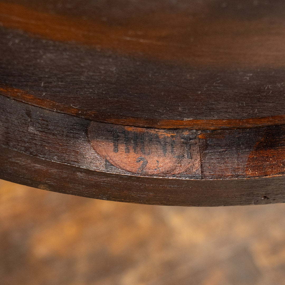 【THONET トーネット】背もたれの曲線や座面の彫りも美しい ダブルループバック ベントウッドチェア /25G-2