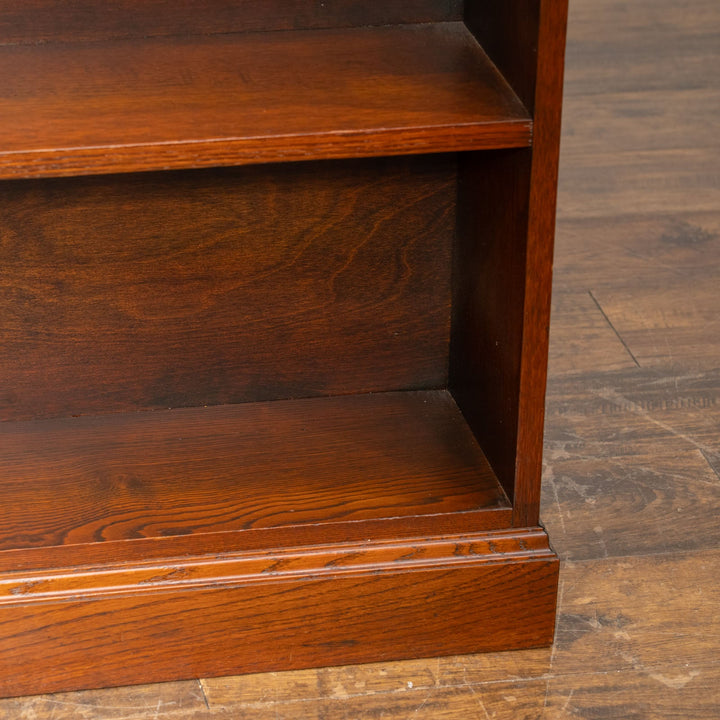 経年を感じるオーク材の質感が味わい深い ブックシェルフ /25G-1