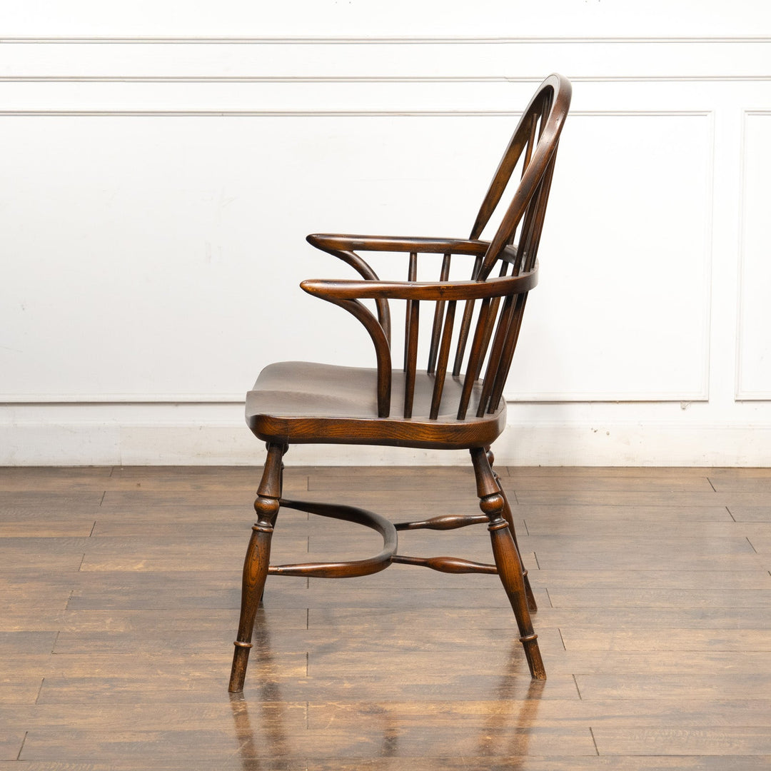 頑丈なダブルボウバックの背もたれが包み込む レアモデル ウィンザー アームチェア /25G-1