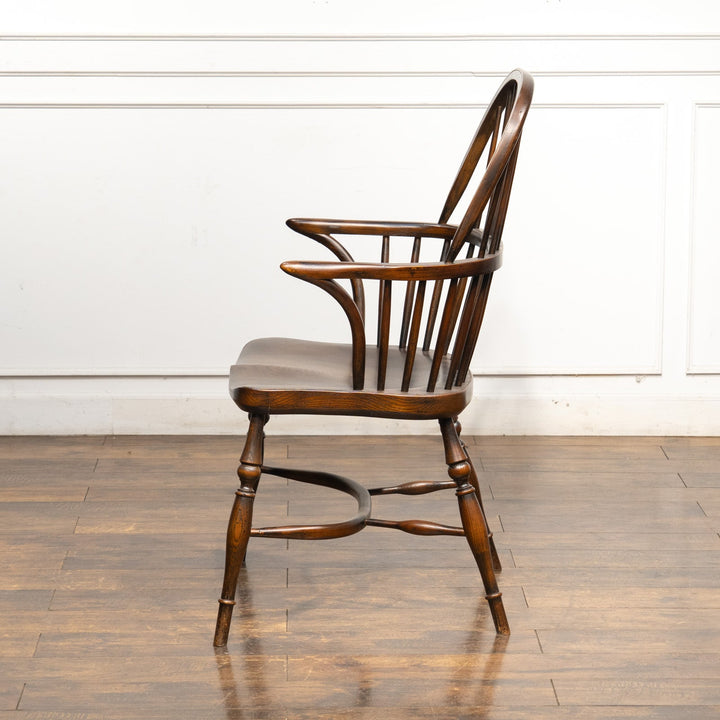 頑丈なダブルボウバックの背もたれが包み込む レアモデル ウィンザー アームチェア /25G-1
