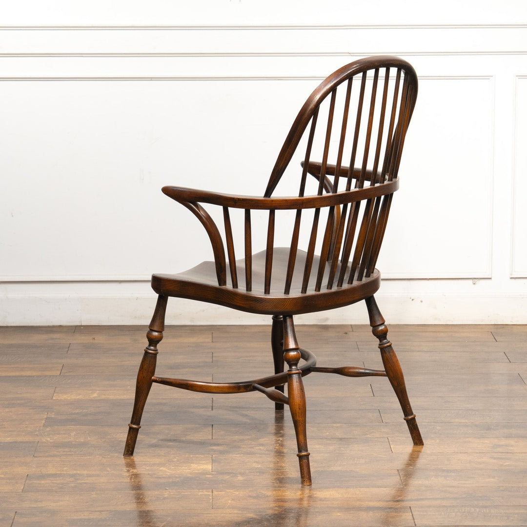 頑丈なダブルボウバックの背もたれが包み込む レアモデル ウィンザー アームチェア /25G-1