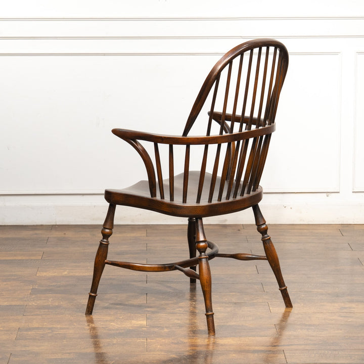 頑丈なダブルボウバックの背もたれが包み込む レアモデル ウィンザー アームチェア /25G-1