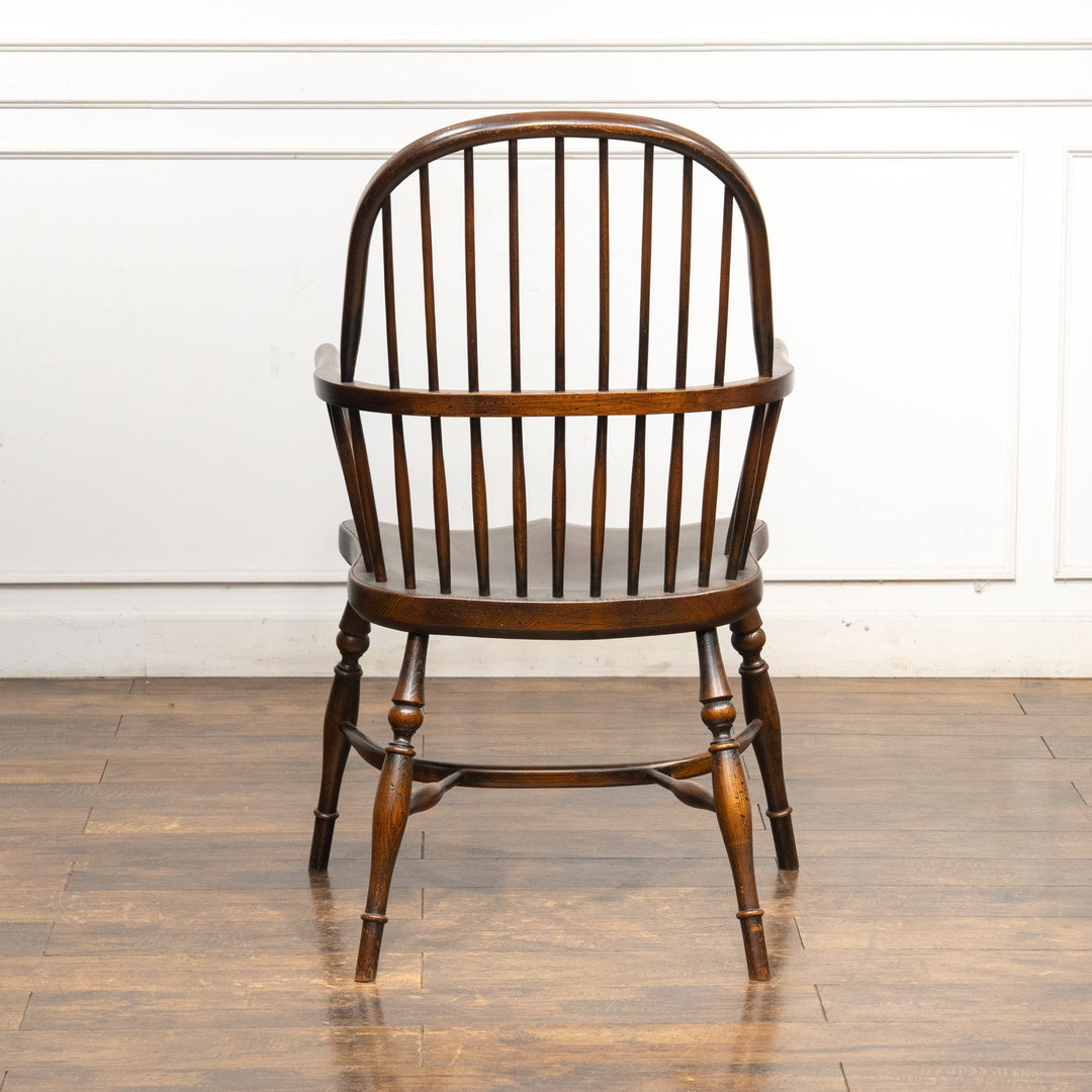 頑丈なダブルボウバックの背もたれが包み込む レアモデル ウィンザー アームチェア /25G-1