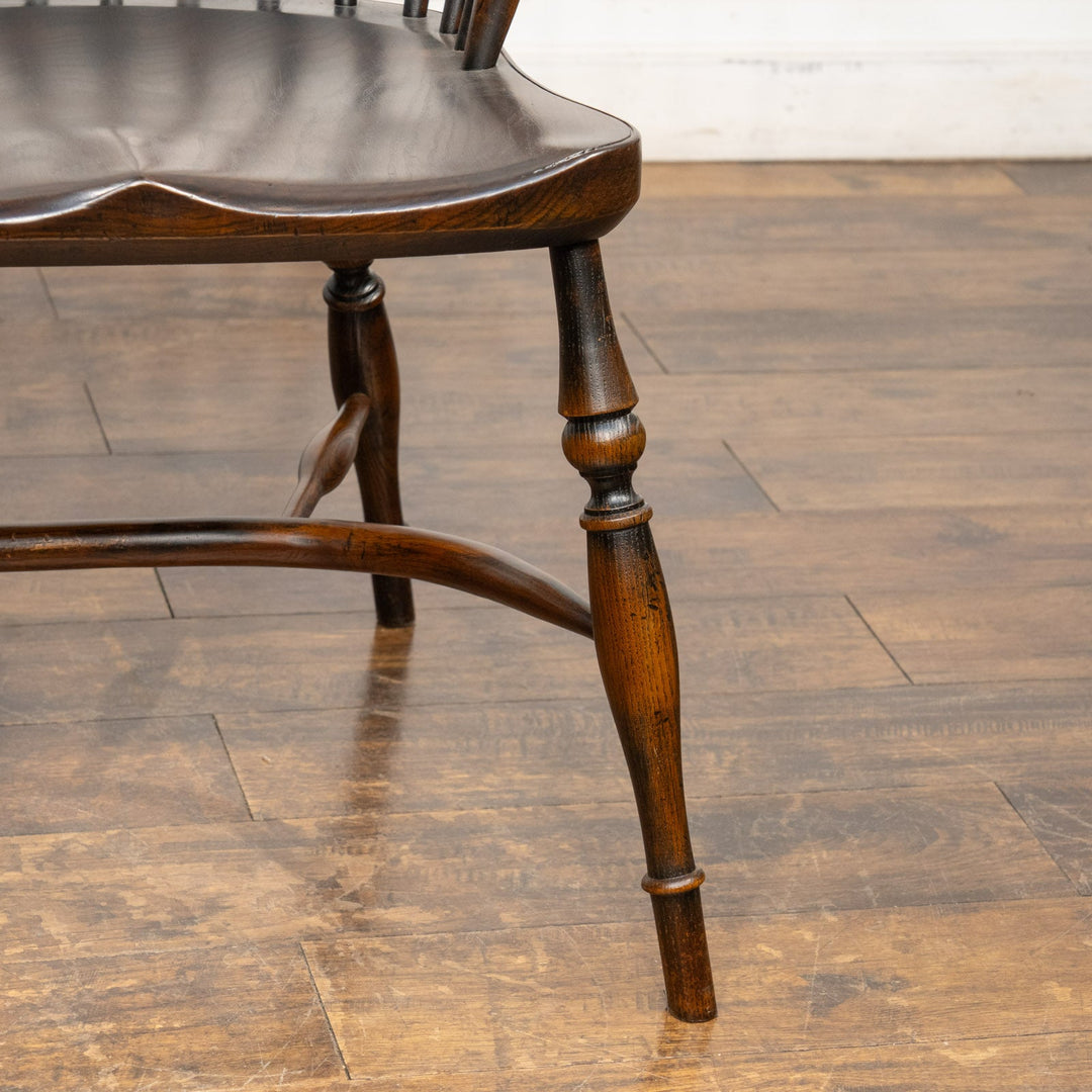 頑丈なダブルボウバックの背もたれが包み込む レアモデル ウィンザー アームチェア /25G-2