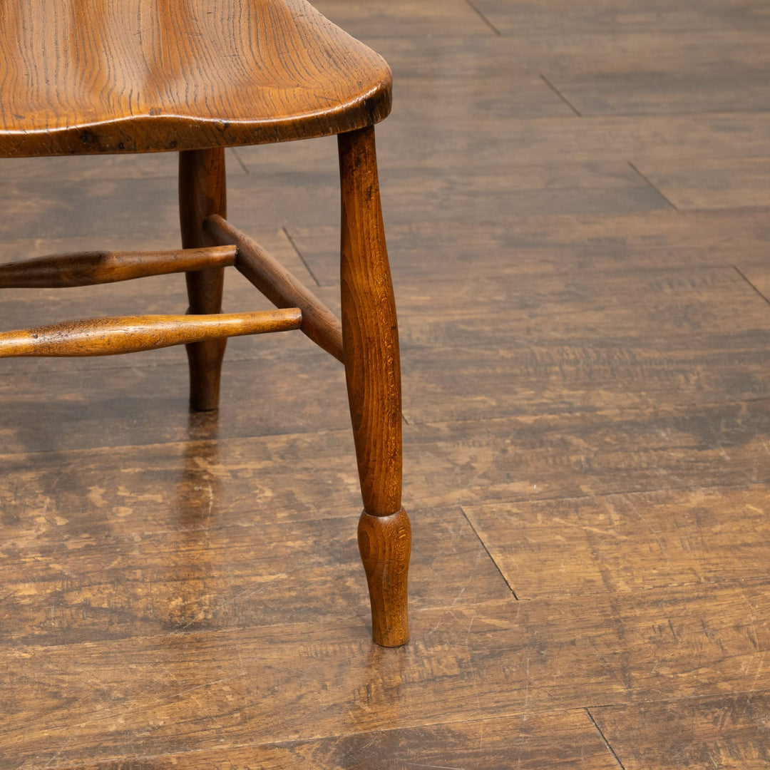 ナチュラルやカントリーテイストなお部屋作りにぴったり スピンドルバック キッチンチェア /25G-5