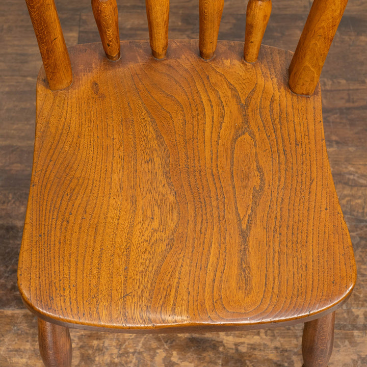 ナチュラルやカントリーテイストなお部屋作りにぴったり スピンドルバック キッチンチェア /25G-6