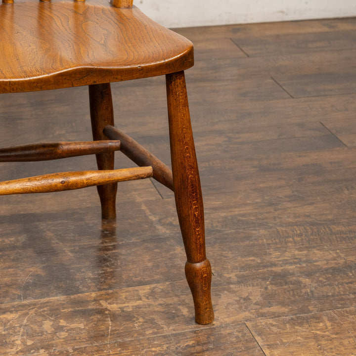 ナチュラルやカントリーテイストなお部屋作りにぴったり スピンドルバック キッチンチェア /25G-6