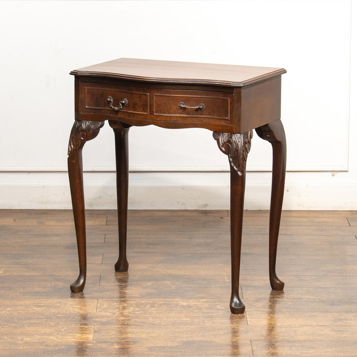 優雅なカブリオールレッグやスワンネックのハンドルが上品 コンソールテーブル /25G