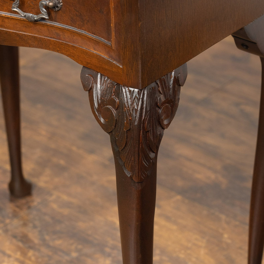 優雅なカブリオールレッグやスワンネックのハンドルが上品 コンソールテーブル /25G