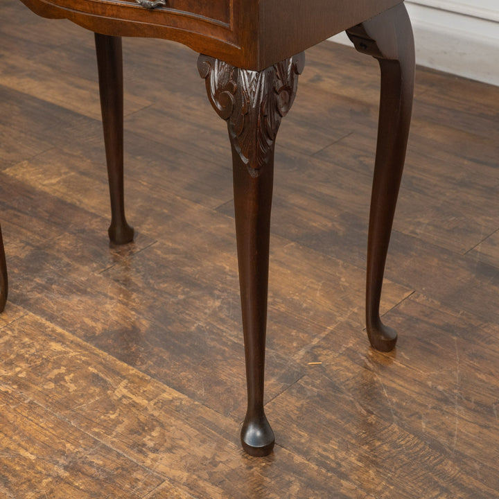 優雅なカブリオールレッグやスワンネックのハンドルが上品 コンソールテーブル /25G