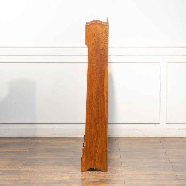 シンプルなフォルムで使いやすいサイズ感が魅力 オーク ブックシェルフ /25G