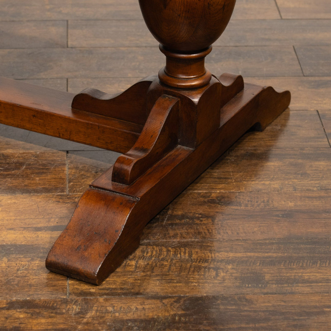 すっきりとしたダブルカップのバルボスレッグが印象的 ドローリーフ 伸長式ダイニングテーブル /25G