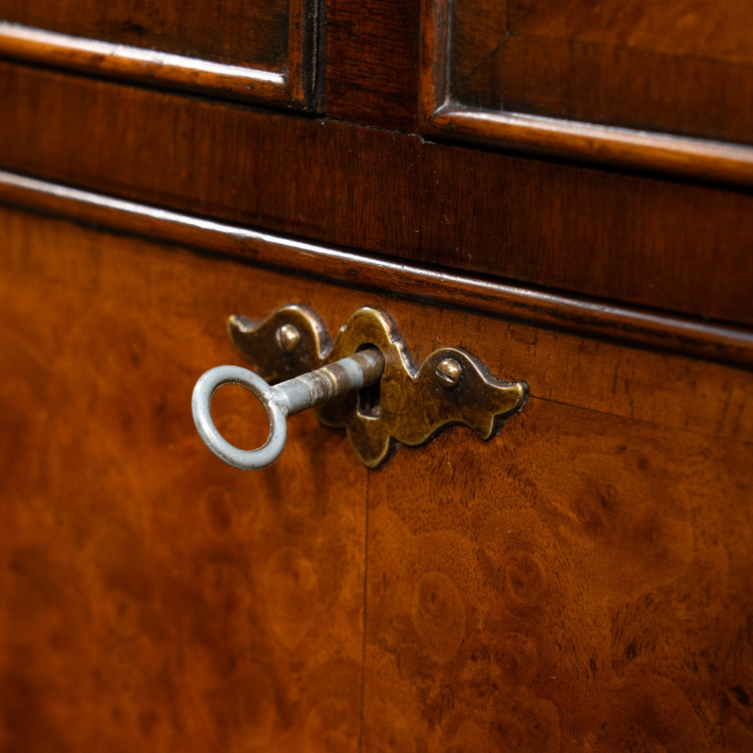 一回り小さなチェストが上に載って収納力たっぷり ウォールナット 7段チェストオンチェスト /25G