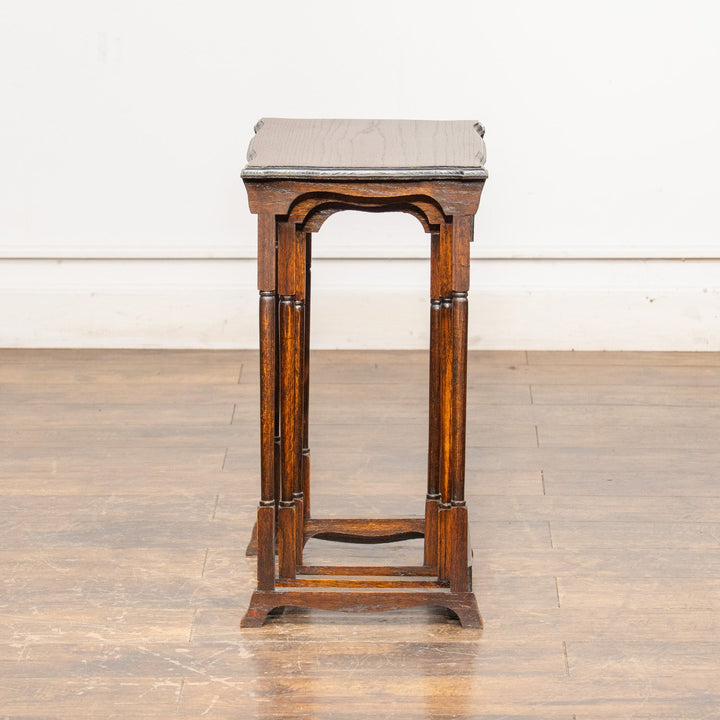 すらりとした脚が軽やかな印象 オーク 3段 ネストテーブル /25G