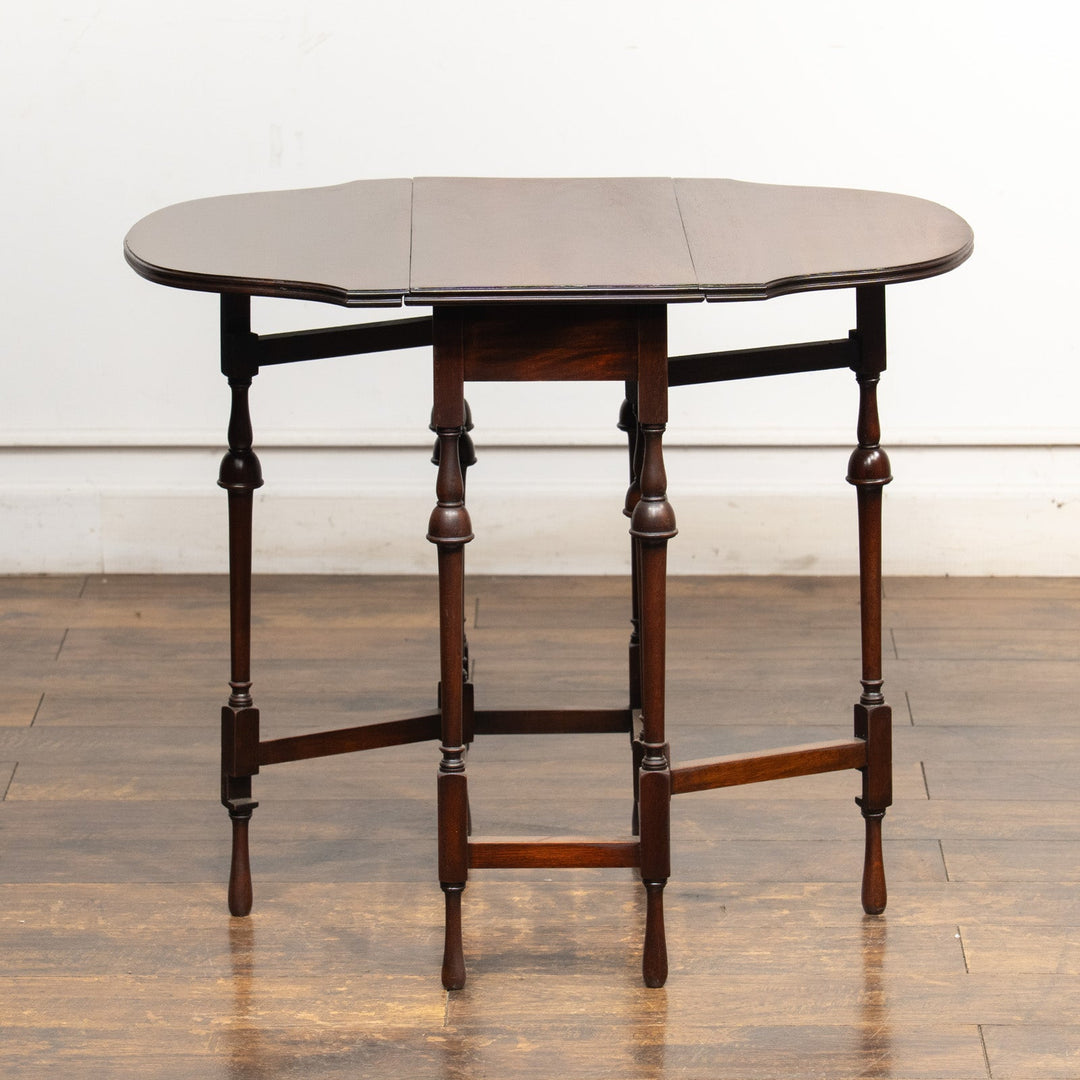 個性的でレアなデザインの天板が目を惹く ウォールナット ゲートレッグ 折りたたみテーブル /25G