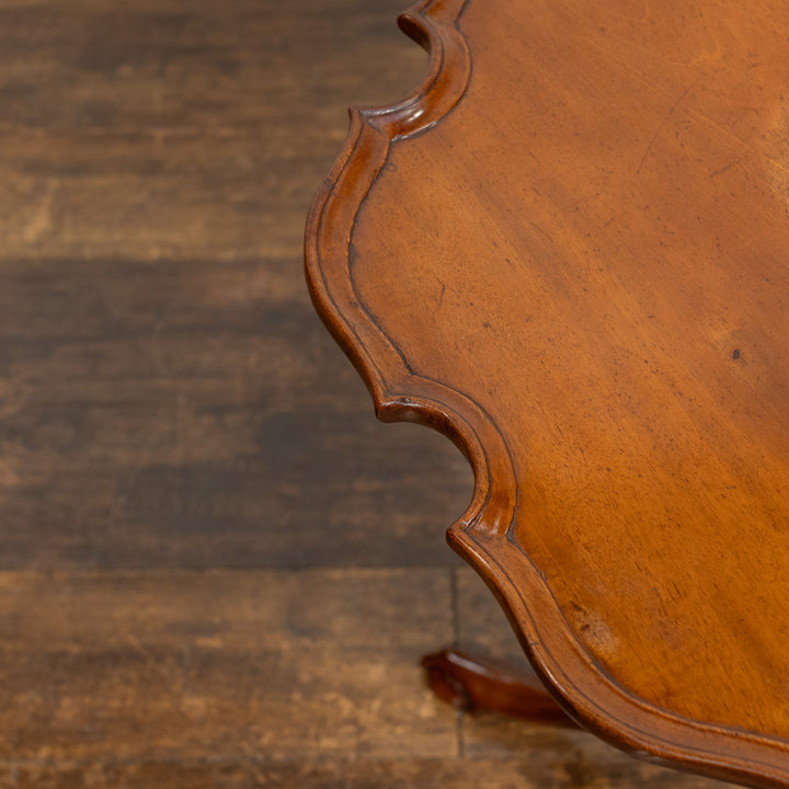 華やかな天板を優雅なトライポッドが支える ティーテーブル /25G