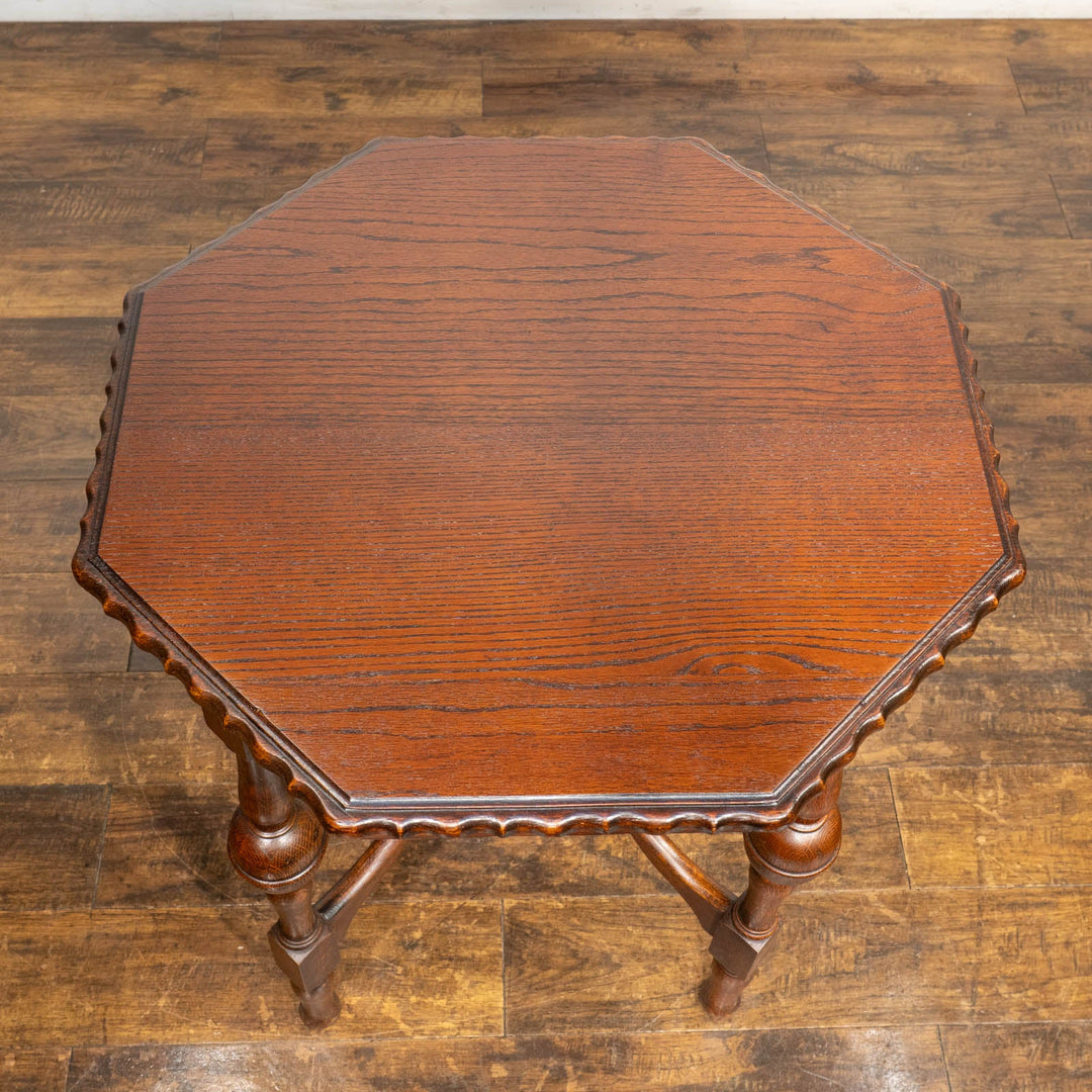 洗練された八角形天板が魅力的 オーク オクタゴン ウィンドウテーブル /25G