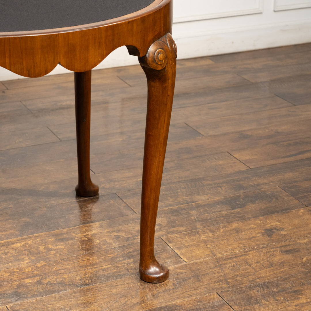 贅沢で気品のある佇まい ウォールナット ゲームテーブル /25G