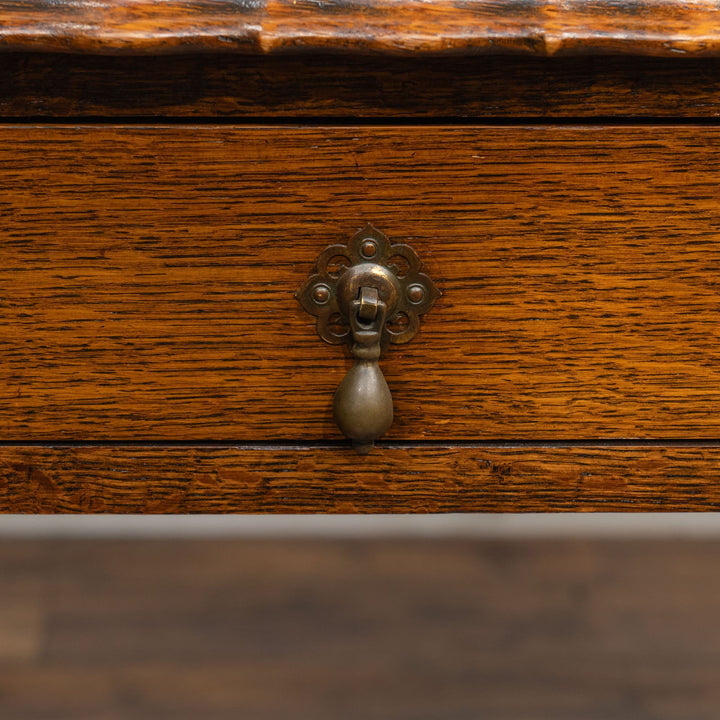 パイクラスト天板やツイストレッグが美しい オーク コンソールテーブル /25G