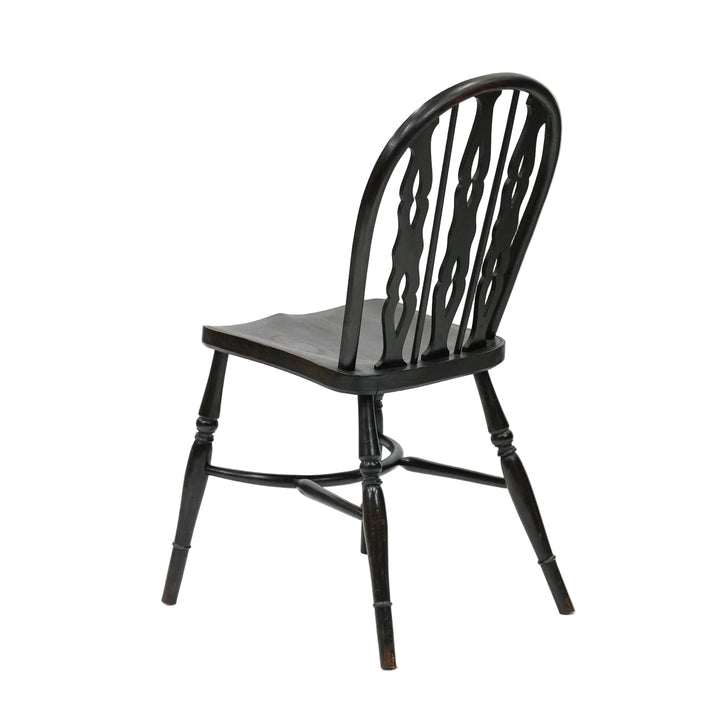 シックなブラックで仕上げた格調高いデザイン ウィンザーチェア /25G-6