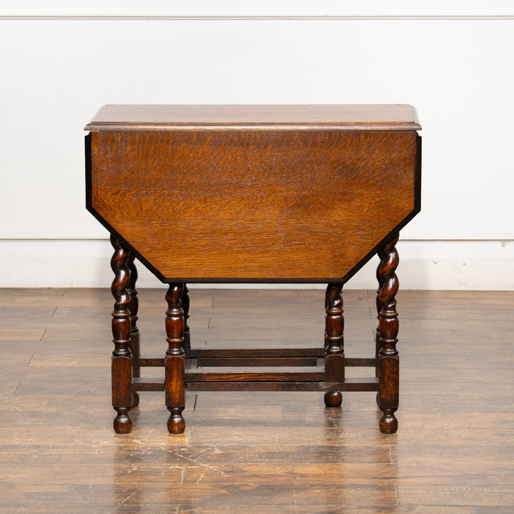 開くと八角形になる天板が優雅 オーク ゲートレッグ 折りたたみテーブル /25G