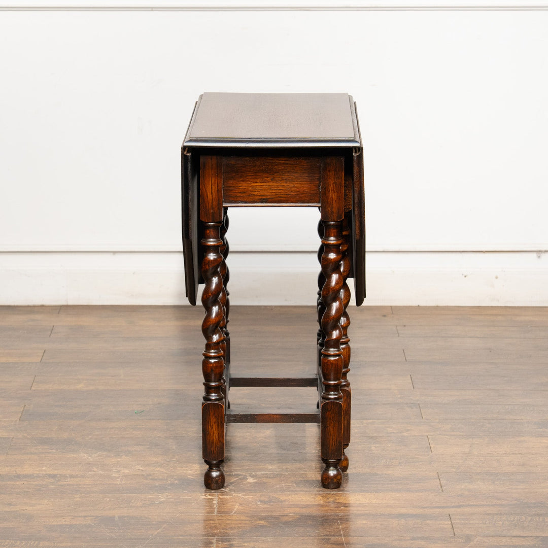 開くと八角形になる天板が優雅 オーク ゲートレッグ 折りたたみテーブル /25G