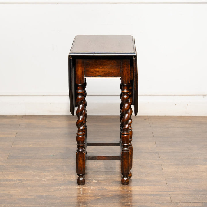 開くと八角形になる天板が優雅 オーク ゲートレッグ 折りたたみテーブル /25G