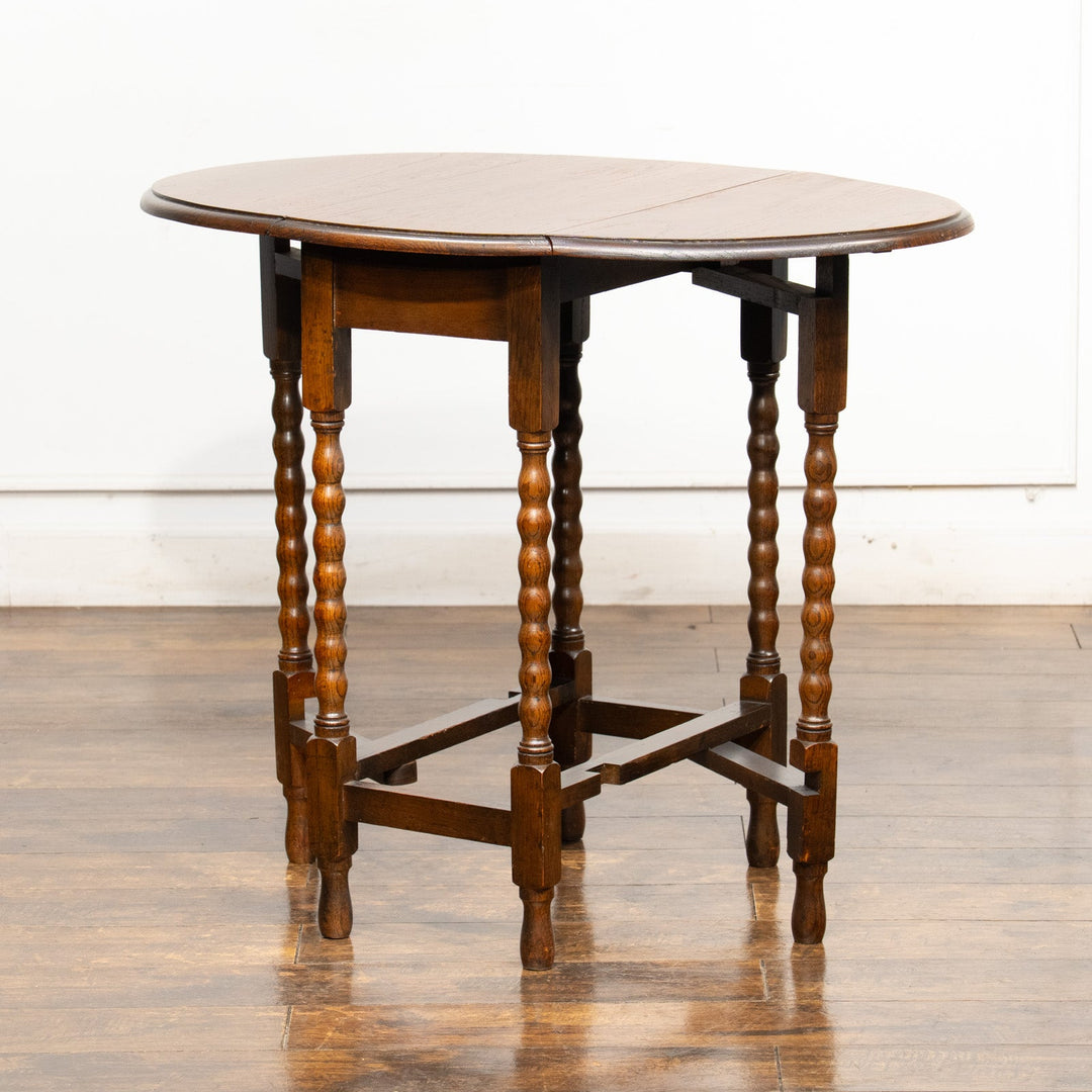 ポコポコとしたボビンターニングレッグが上品 オーク 折りたたみ式サイドテーブル