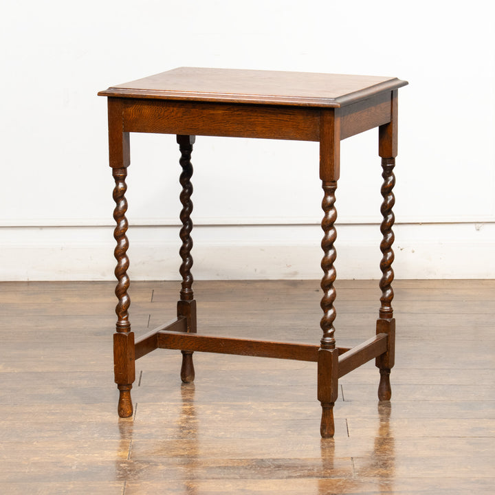 艶やかで上品なバーリーシュガーツイストレッグが印象的 オーク オケージョナルテーブル /25G-B