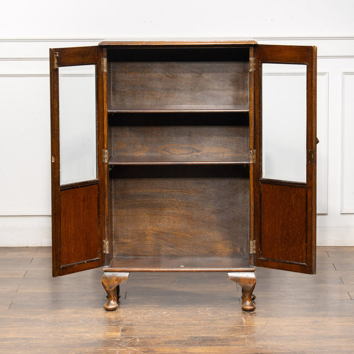 すっきりしたフォルムがお部屋に馴染む オーク ガラスブックケース