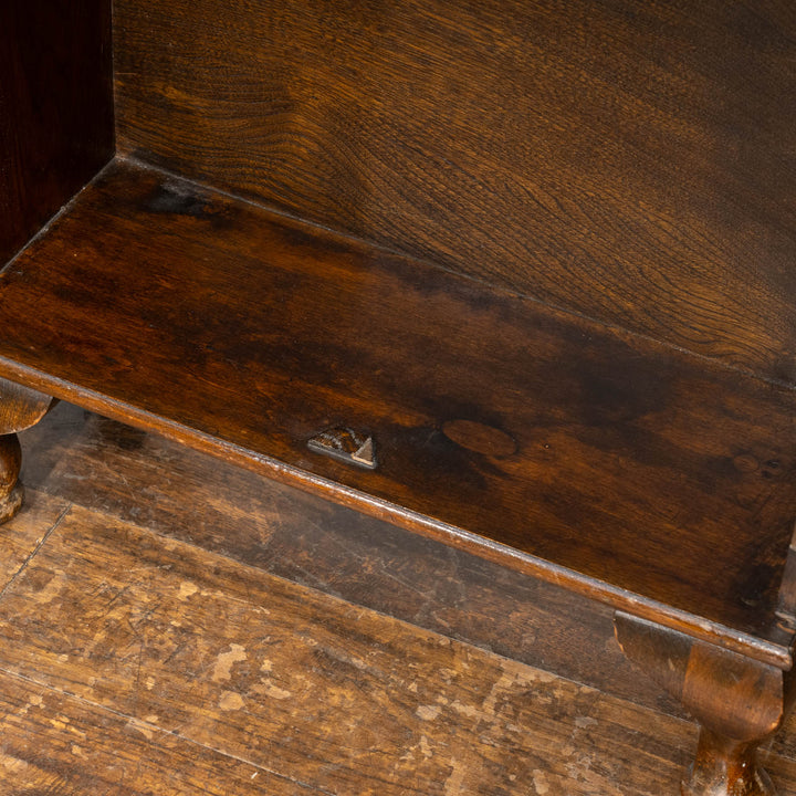 すっきりしたフォルムがお部屋に馴染む オーク ガラスブックケース