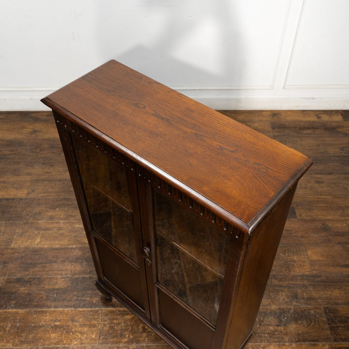 すっきりしたフォルムがお部屋に馴染む オーク ガラスブックケース /25G-B