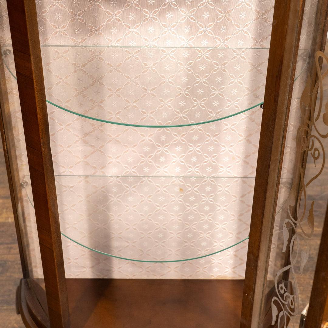 美しく気品漂うハーフムーンスタイル ガラスキャビネット /25G