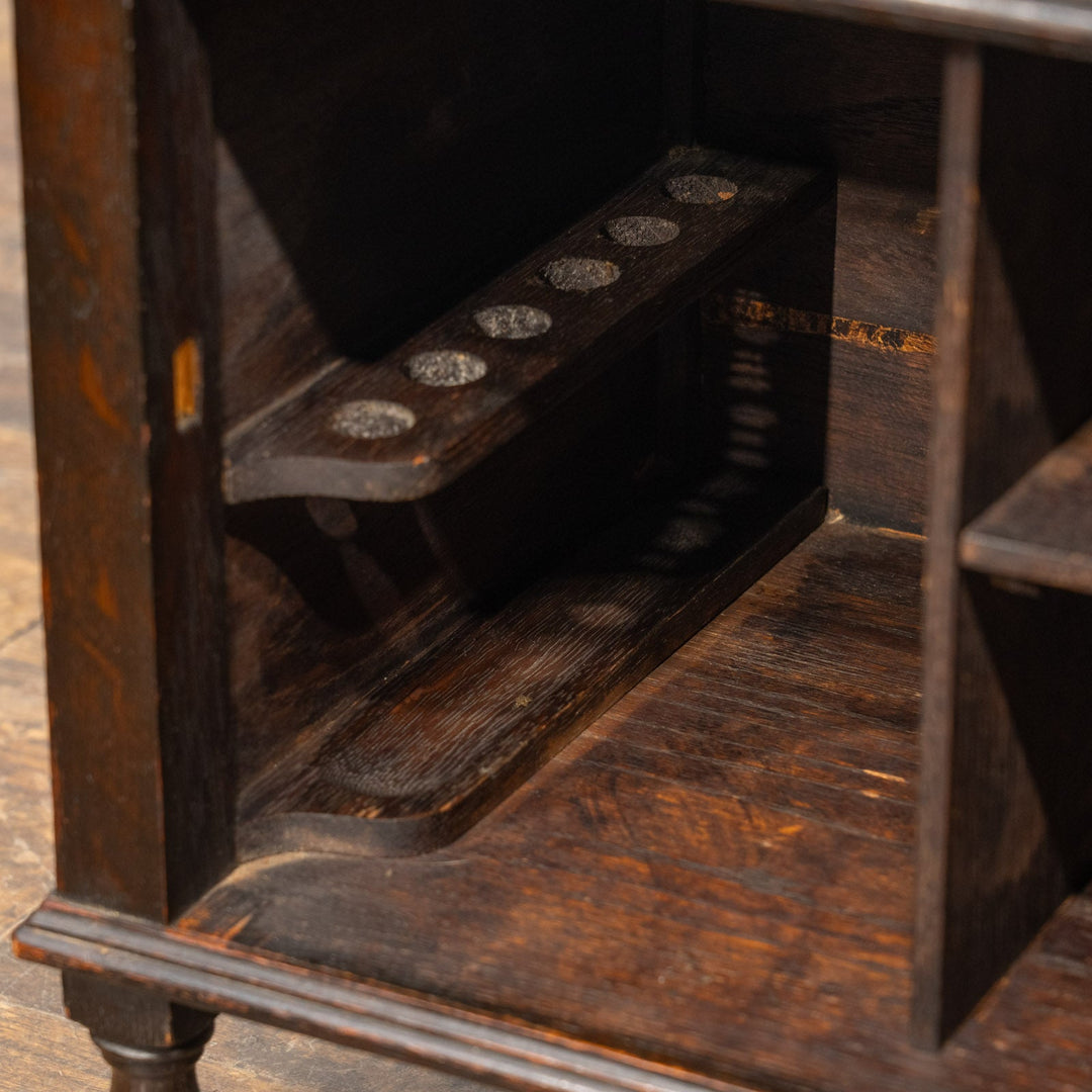 ブックラックと扉収納が一体化したレアなデザイン オーク マガジンラック /25G