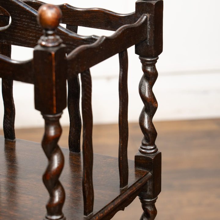 ブックラックと扉収納が一体化したレアなデザイン オーク マガジンラック /25G