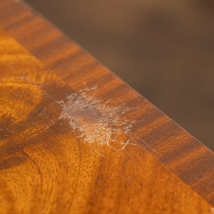 丸みのあるフォルムやカブリオールレッグがエレガント ライティングビューロー /25G