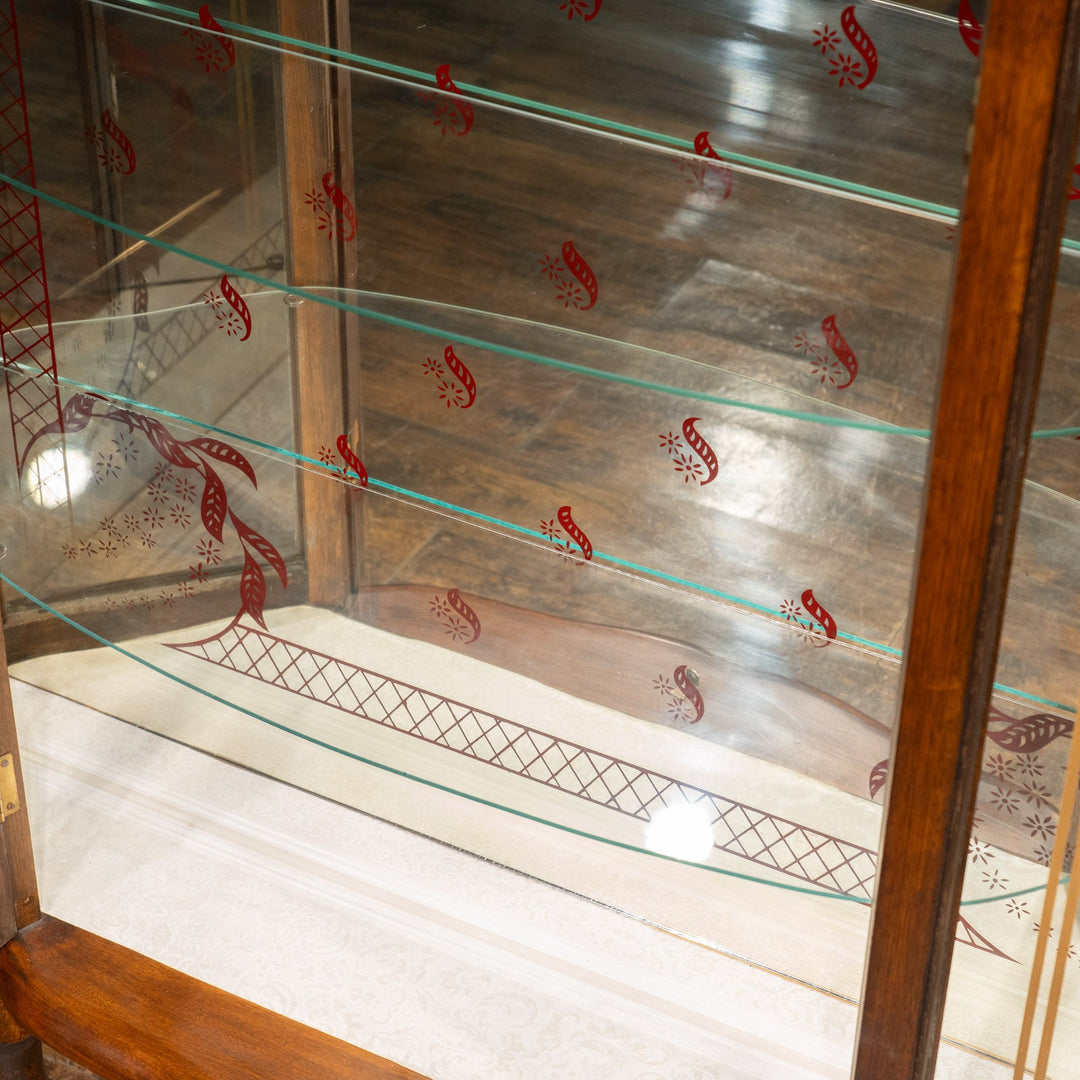 【Rivington リビングトン】鮮やかなプリントの装飾が印象的 ミラーバック ガラスキャビネット /25G