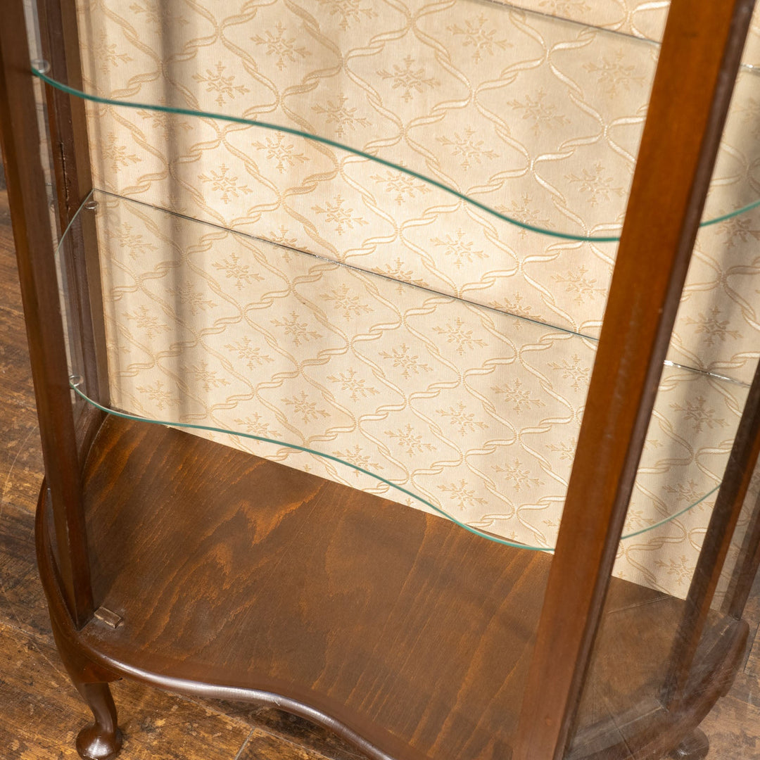 曲線のフロントデザインが優雅 ハーフムーンスタイル ガラスキャビネット /25G