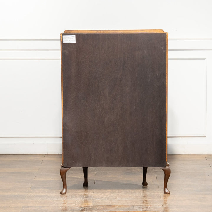 曲線のフロントデザインが優雅 ハーフムーンスタイル ガラスキャビネット /25G-B