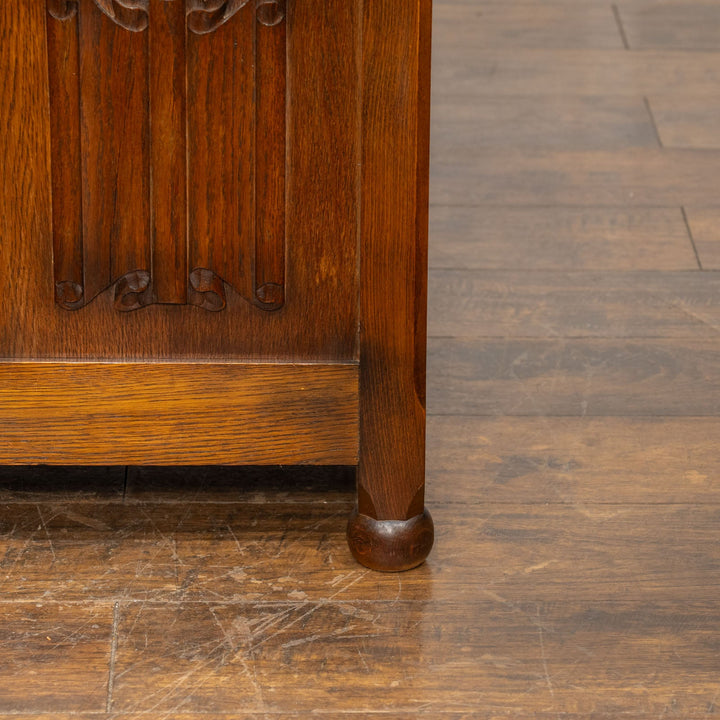 リネンフォールドの装飾が目を惹く 便利な収納付きベンチ オーク ブランケットボックス コファー /25G