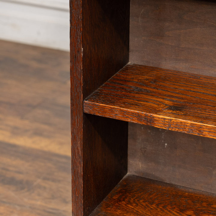 シンプルなフォルムに経年を感じるオーク材の質感が素敵 ブックシェルフ /25G