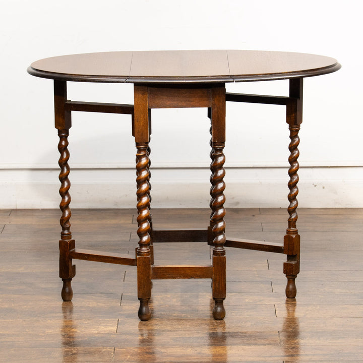 オーク材の虎斑模様や優美なツイストレッグが魅力 ゲートレッグ 折りたたみテーブル /25G-C