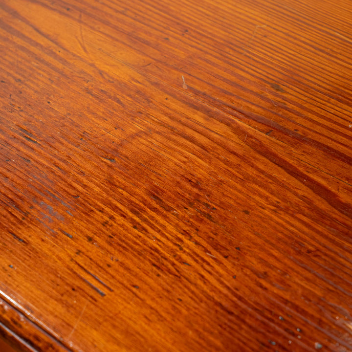 パイン材の木目が映えるシンプルなデザイン ブックシェルフ /25G