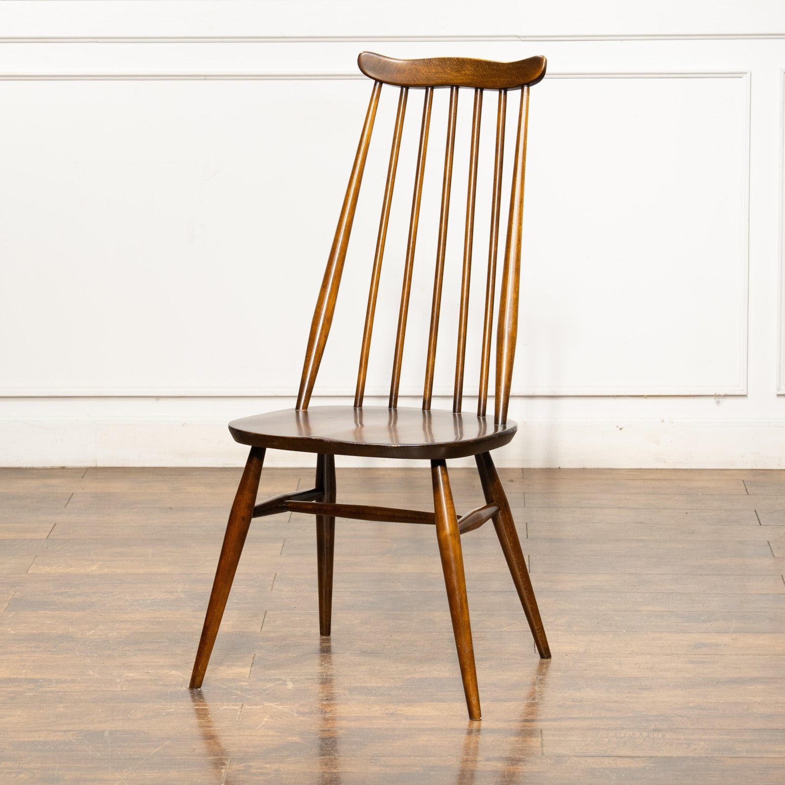 Ercol（アーコール）ヴィンテージ家具｜英国伝統の名作デザイン – THE