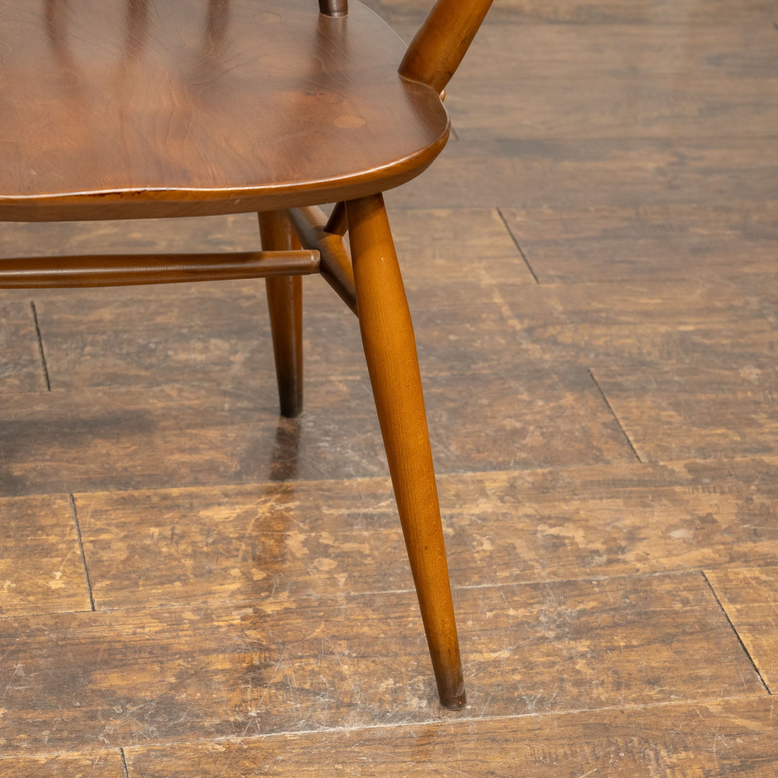 英国【ERCOL アーコール】ゴールドスミスアームチェア No.369A