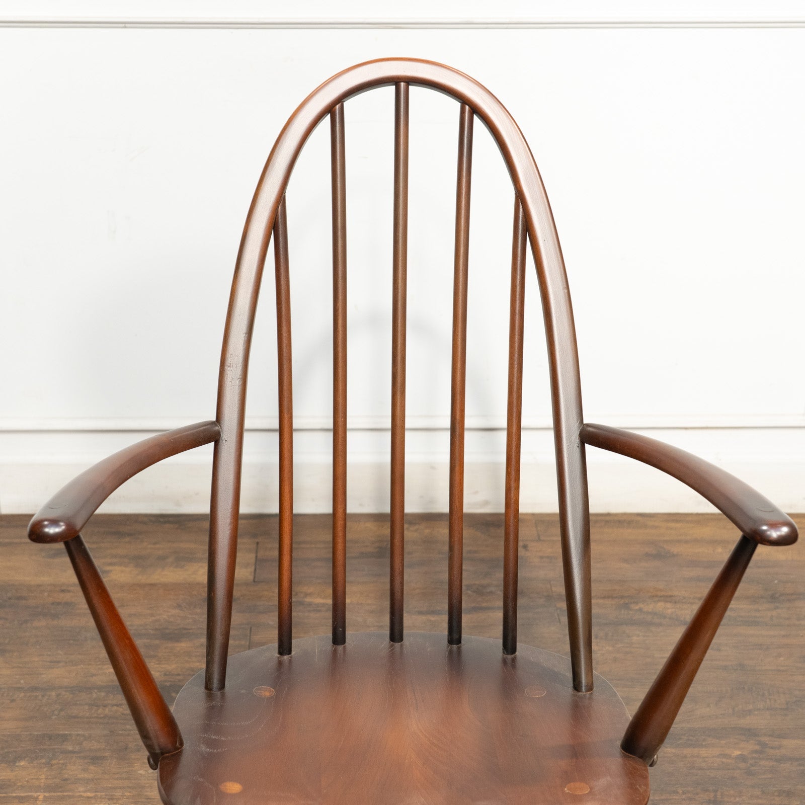 英国【ERCOL アーコール】クエーカーアームチェア No.365A ウインザー