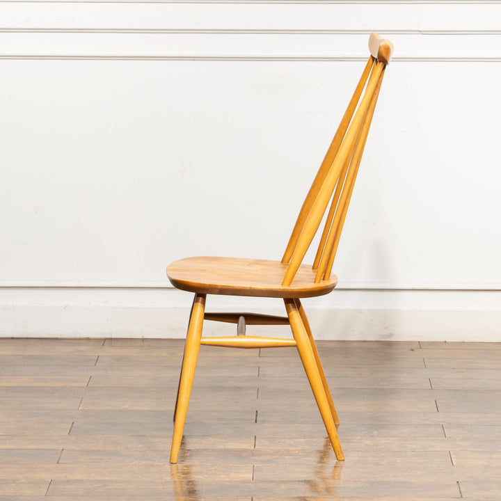 英国【ERCOL アーコール】洗練された佇まい ウインザー ゴールドスミスチェア No.369 /25G-3