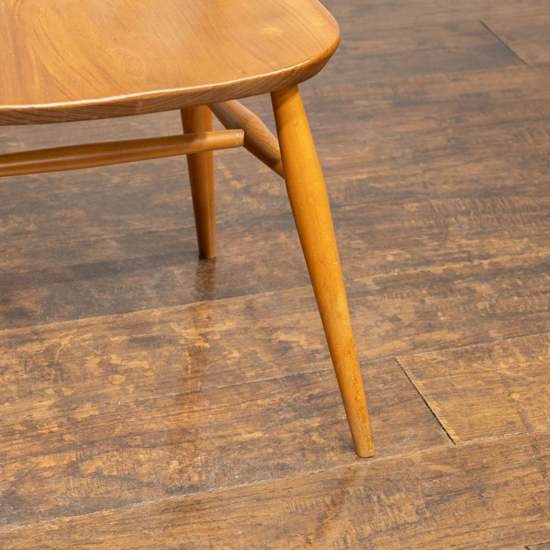 英国【ERCOL アーコール】洗練された佇まい ウインザー ゴールドスミスチェア No.369 /25G-6