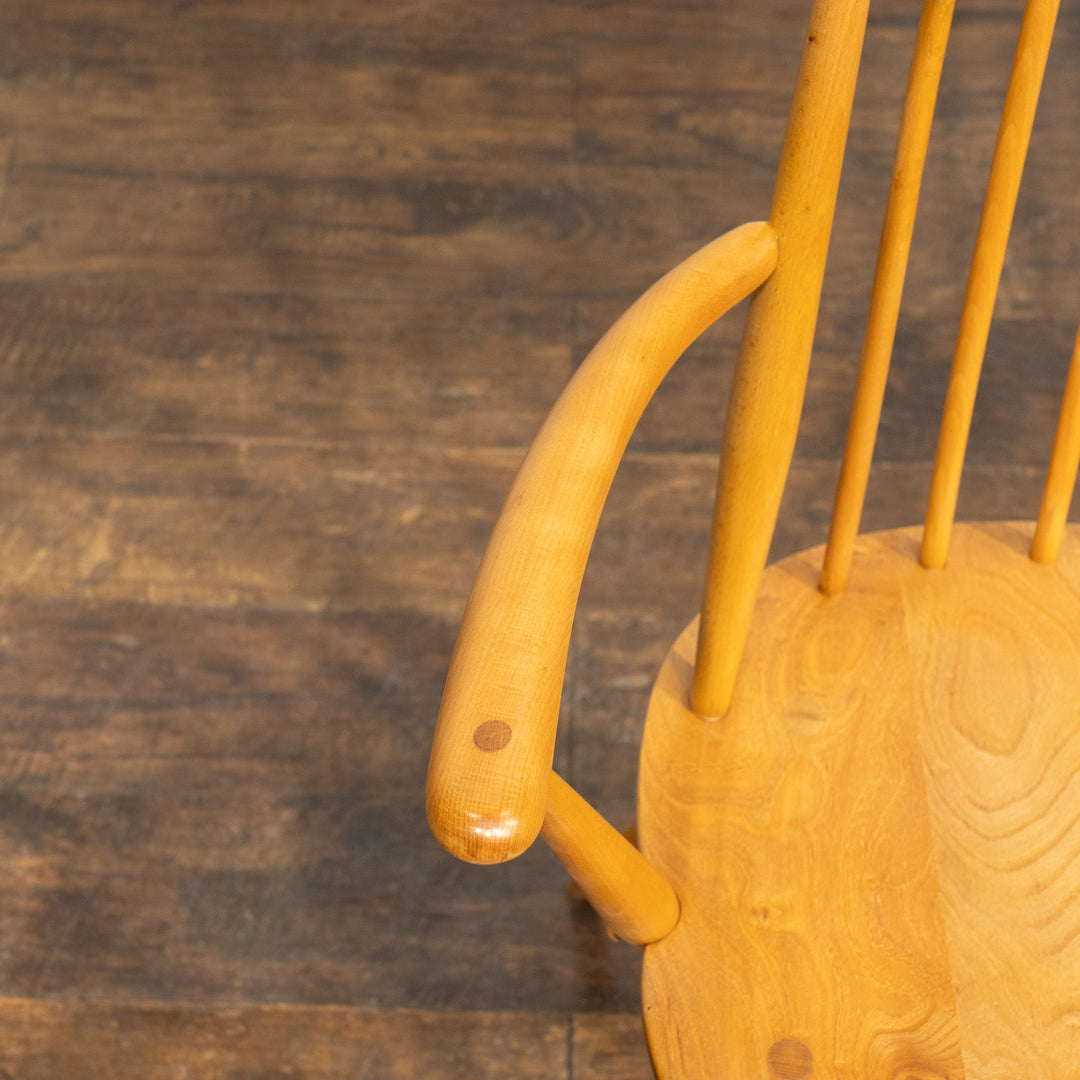 英国【ERCOL アーコール】スラッとしたハイバックが特徴的 ウィンザー ゴールドスミスアームチェア No.369A /25G-B2